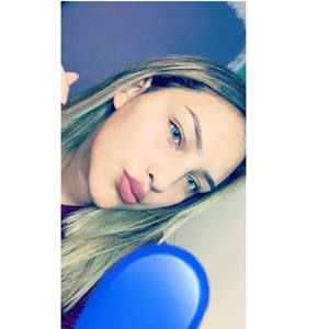 Meet your Posher, Lara